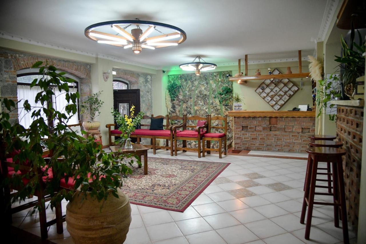 Blue Star 2 Hotel Pyrgi Thermis ภายนอก รูปภาพ