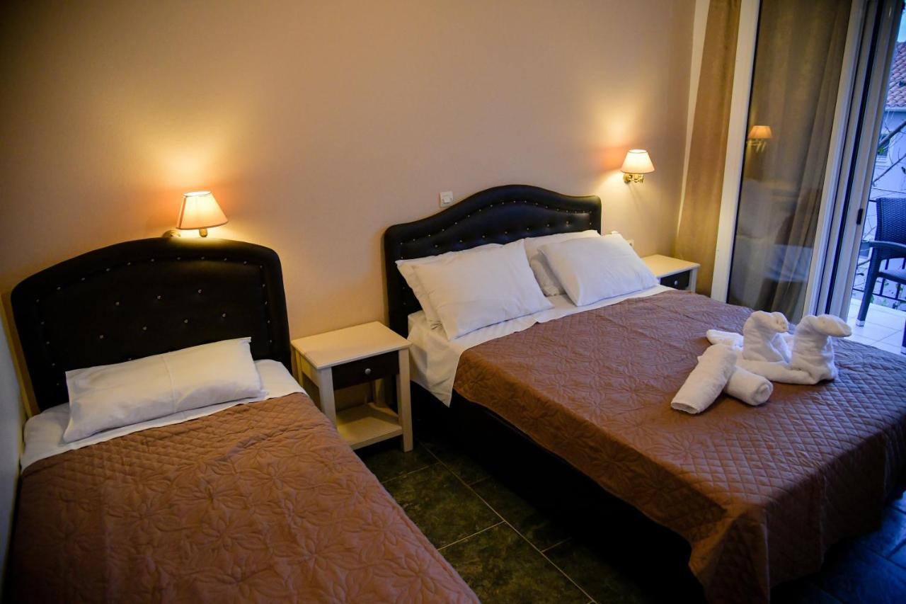 Blue Star 2 Hotel Pyrgi Thermis ภายนอก รูปภาพ