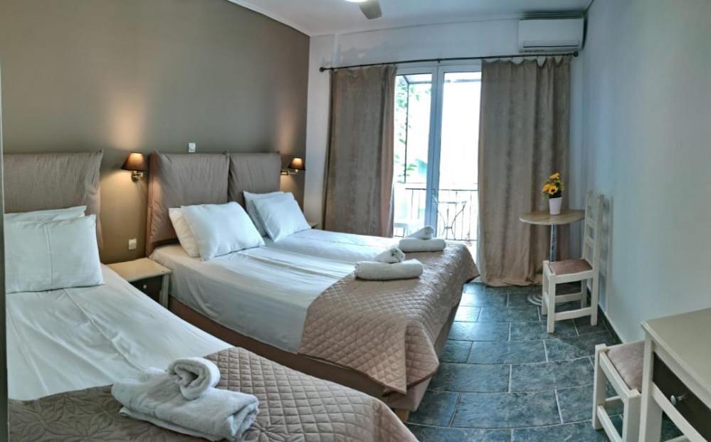 Blue Star 2 Hotel Pyrgi Thermis ภายนอก รูปภาพ