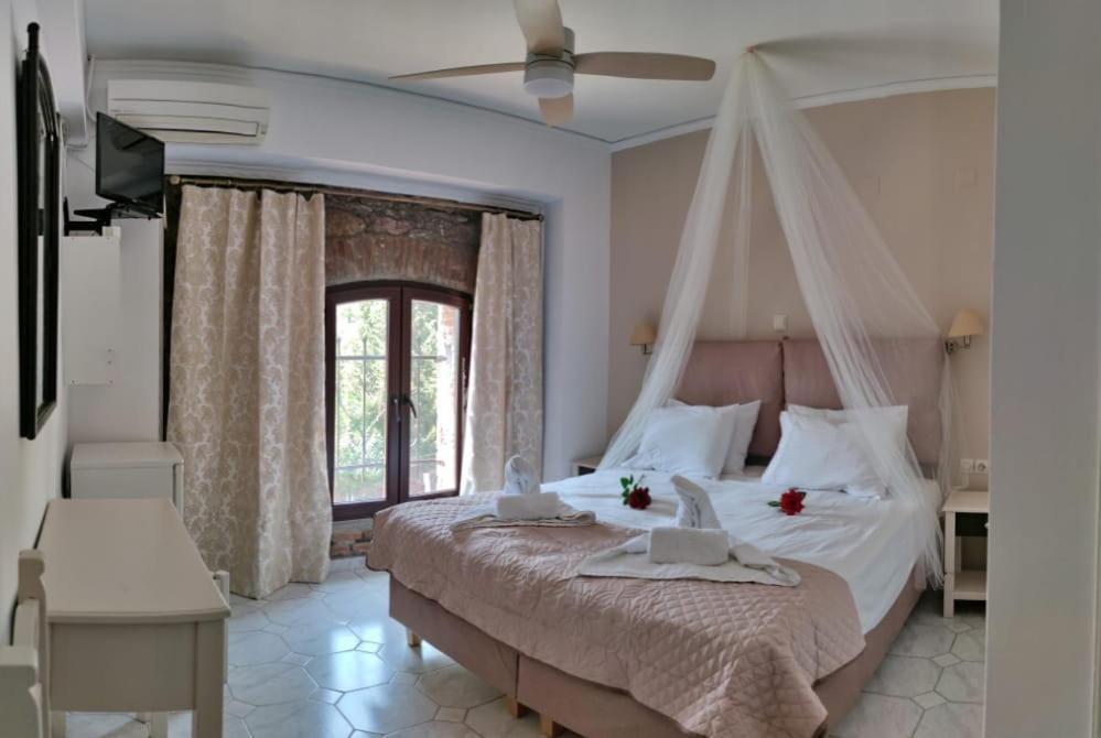 Blue Star 2 Hotel Pyrgi Thermis ภายนอก รูปภาพ